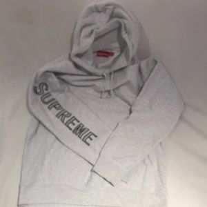 Large gray Supreme Sweatshirt!!!